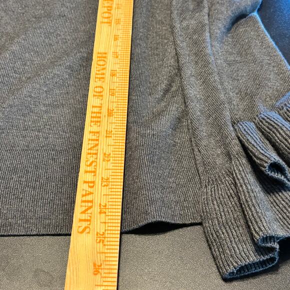 Chelsea & Theodore Gray Ruffle Sleeve Sweater Small Soft Knit Cashmere Blend - Picture 4 of 5